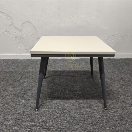 deniz-ofis-makam-takimi-petek-deri-baslikli-ofis-koltuk-takimi-2 deniz-ofis-makam-takimi-petek-deri-baslikli-ofis-koltuk-takimi-2