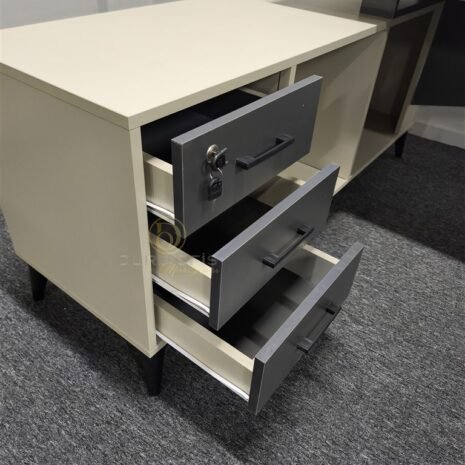 deniz-ofis-makam-takimi-petek-deri-baslikli-ofis-koltuk-takimi-2 deniz-ofis-makam-takimi-petek-deri-baslikli-ofis-koltuk-takimi-2